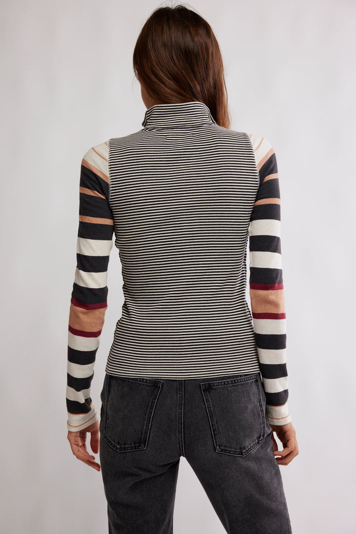 Avery Zip-Up Top